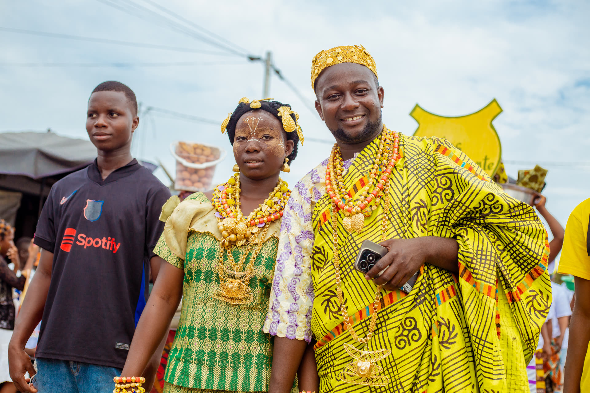Abouré de Bonoua en tenue de fête au Popo Carnaval